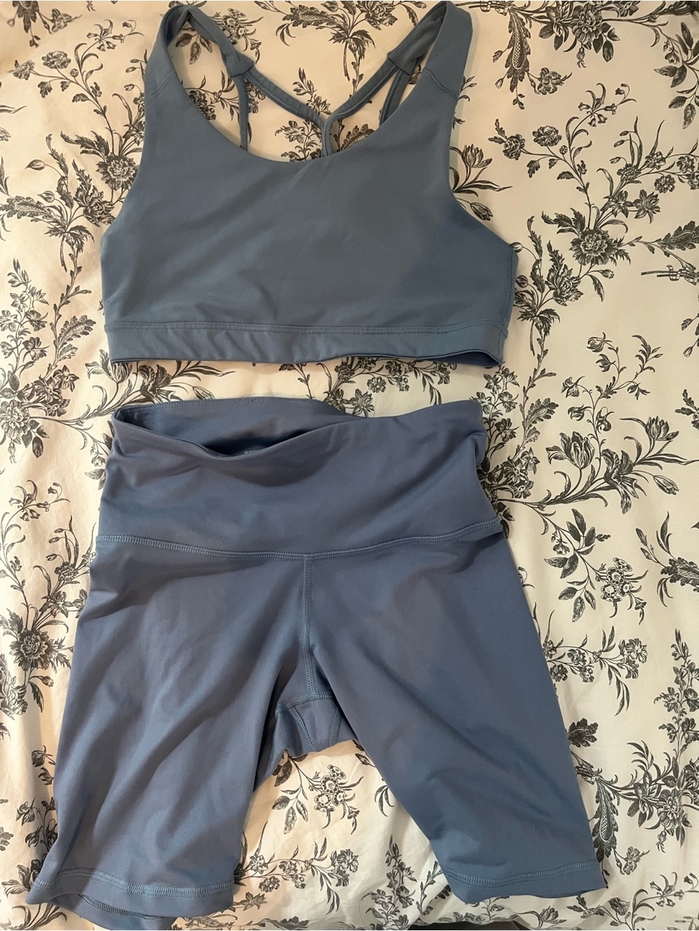 Old Navy Slate Blue Sports Bra and High-Waist Bike Shorts Set